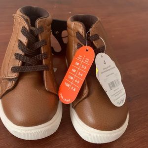 Toddler shoes size 4